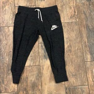 Nike cropped joggers